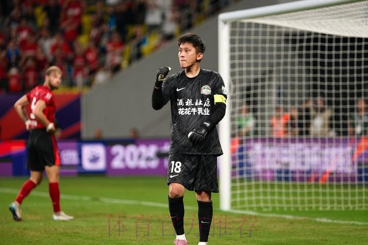 足协杯半决赛综述 - 河南点球过关 国安大胜晋级